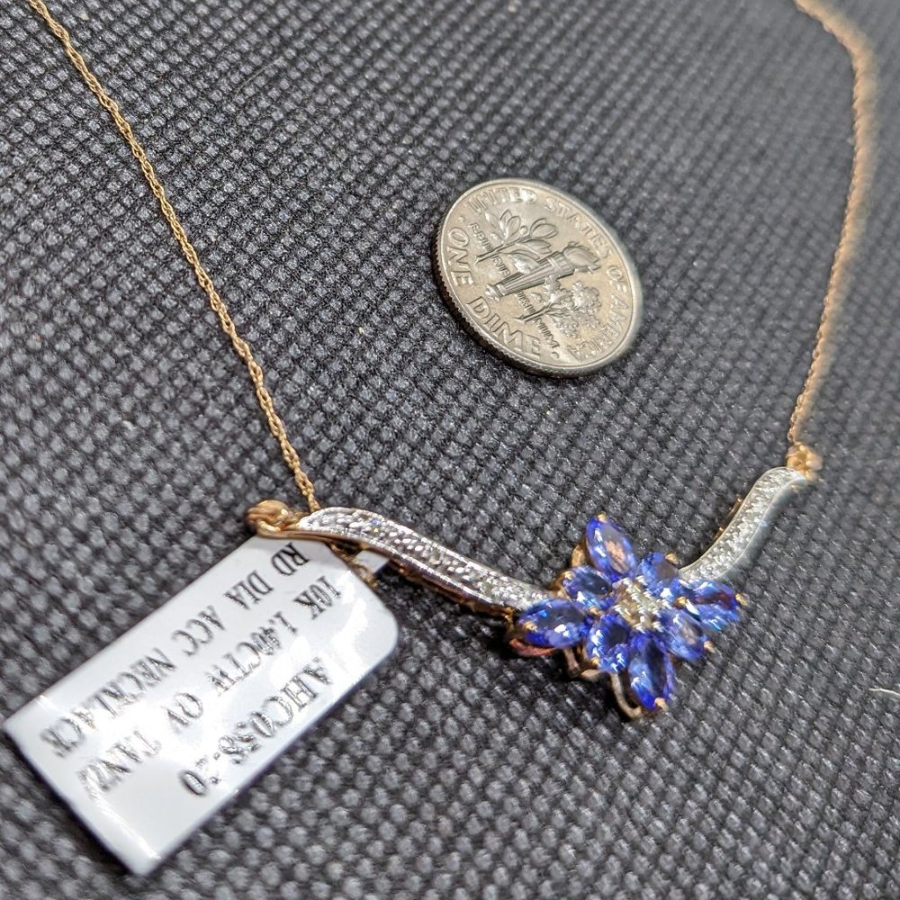 10 karat Gold 1.40ct Tanzanite Diamond Necklace W/ attached Chain